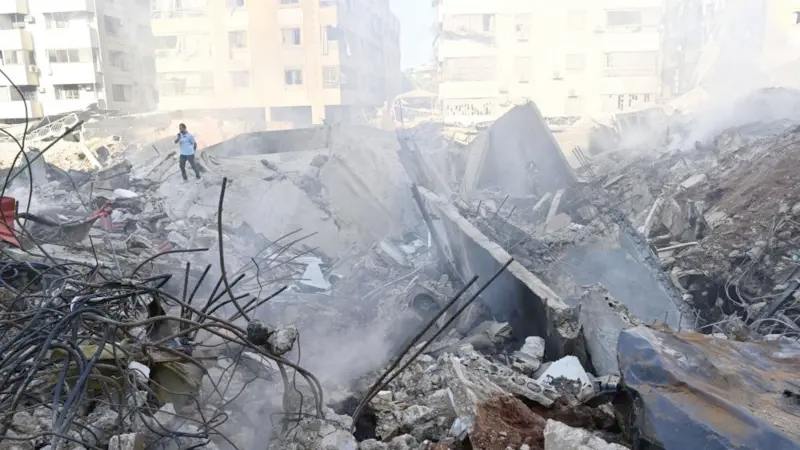 黎巴嫩真主党中央委员会高级成员、预防安全部队指挥官纳比勒·卡奥克在28日以军对贝鲁特的空袭中死亡