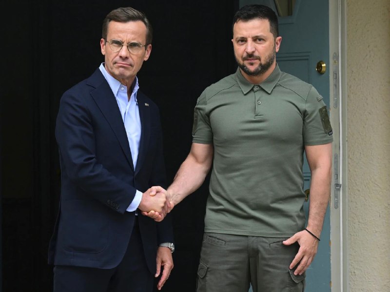 乌克兰北部城市切尔尼希夫市中心遭导弹袭击，造成7人死亡、117人受伤