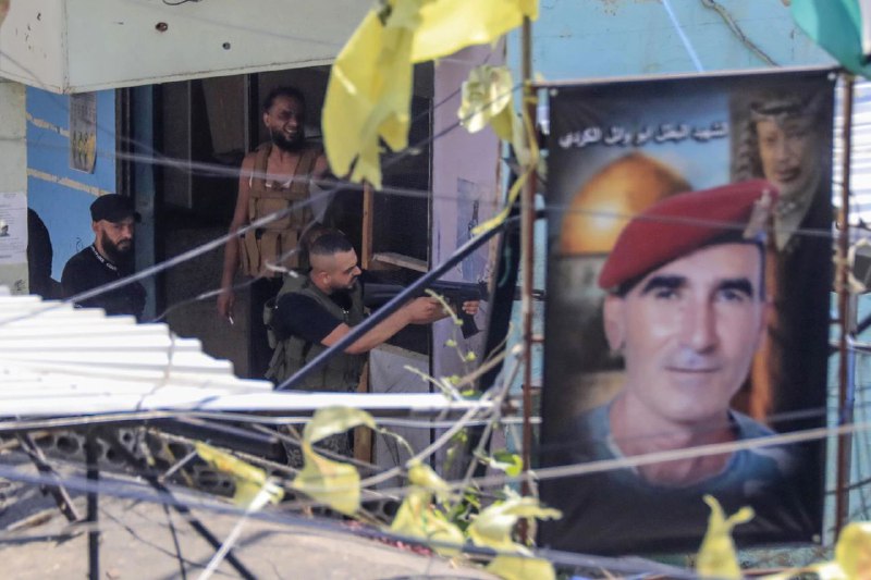 黎巴嫩南部城市西顿附近的艾因·哈勒瓦巴勒斯坦难民营30日发生武装冲突，造成至少6人死亡、30多人受伤