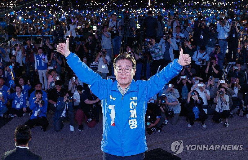 韩国共同民主党候选人李在明当选新任韩国总统，任期于6月4日6时21分正式开启