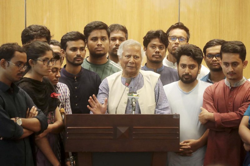 诺贝尔和平奖得主穆罕默德·尤努斯8日宣誓就任孟加拉国临时政府首席顾问，该职位等同于总理