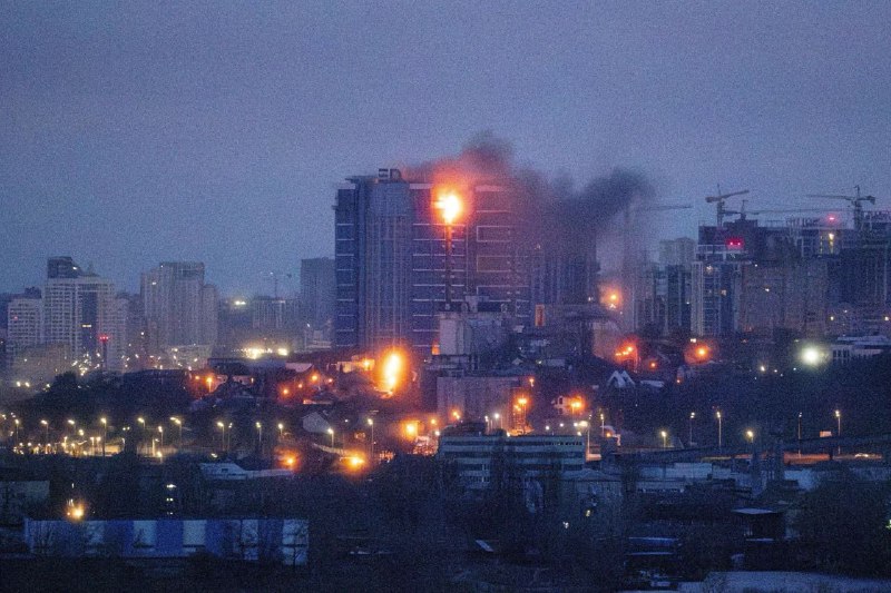 乌克兰基辅和哈尔科夫2日遭到俄罗斯导弹袭击，造成至少4人死亡、92人受伤