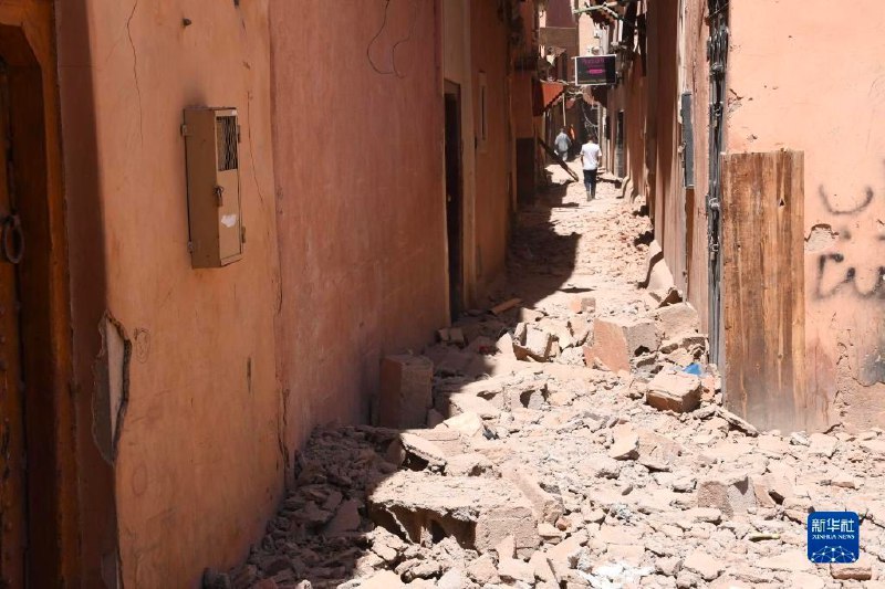 摩洛哥内政部9日表示，该国8日深夜发生的强烈地震已造成1037人遇难，1204人受伤，其中721人伤势严重