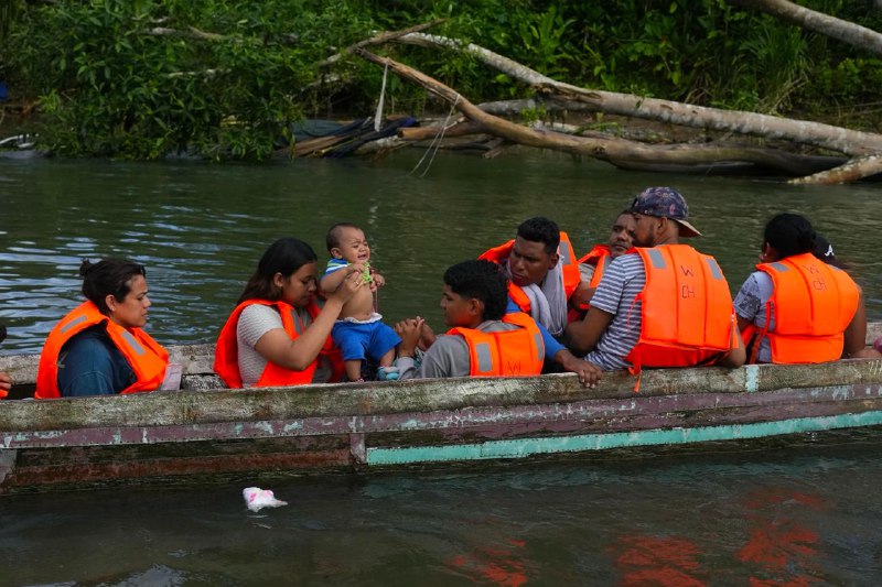 美国国土安全部5日发布公告说，联邦政府在得克萨斯州南部斯塔县豁免26项联邦法律的实施，以便增建边境墙